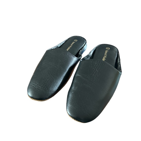 samuel windsor Other - NEW Samuel Windsor Churchill UK Mens Black Leather Slip On Shoes Slippers Sz 9